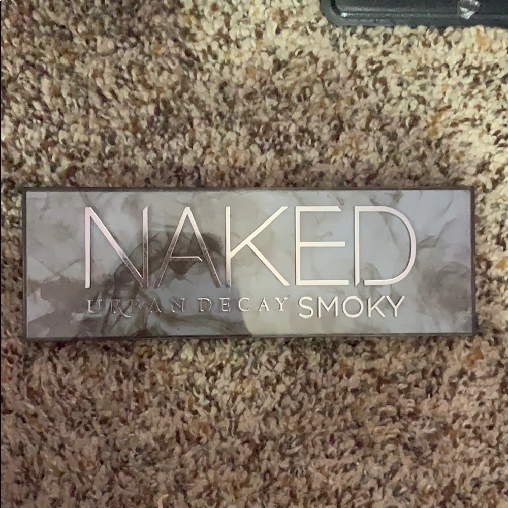 Naked Smoky palette